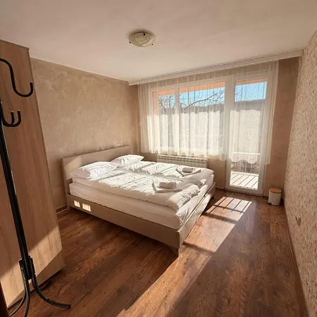 Greenview Casa de Férias Drenovo (Sofia)